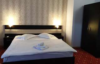 Отель Hotel Magic - City Center Питешти Стандартный двухместный номер с 1 кроватью-6
